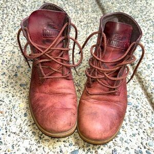 Cool Chick, KODIAK boots!!